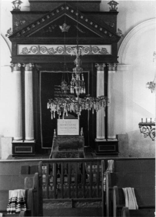 Uhříněves Synagogue Bimah and Ark