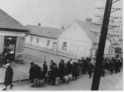 A transport of Czech Jews to Terezin